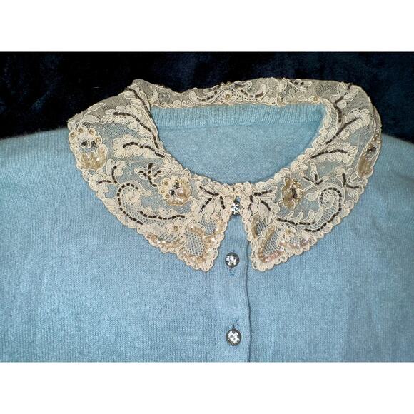 VINTAGE LACE PEARL BEADED COLLAR RHINESTONE BUTTON CASHMERE CARDIGAN SWEATER - Picture 2 of 10